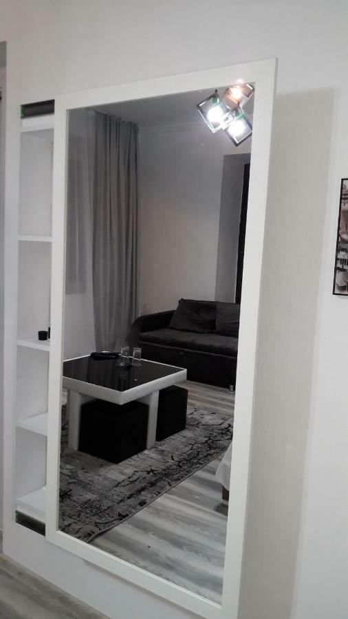 Guest House In Avlabari Tbilisi Exterior photo